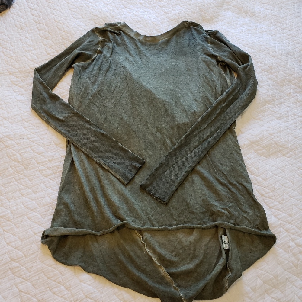 Eye-catching Green Open Back Tee